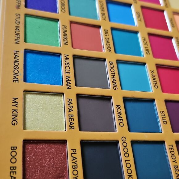 Prolux Cosmetics WOW Eyeshadow Palette Pop Art Makeup Palette 42 Pan NEW NO BOX - Picture 12 of 16